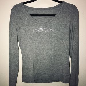 v neck bebe long sleeve